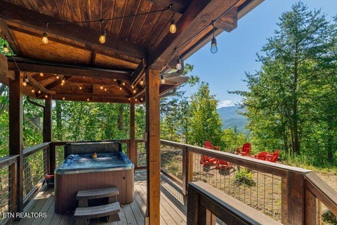 Tiny photo for 1126 E Foothills Drive, Gatlinburg, TN 37738 (MLS # 1355832)