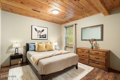 Tiny photo for 1126 E Foothills Drive, Gatlinburg, TN 37738 (MLS # 1355832)