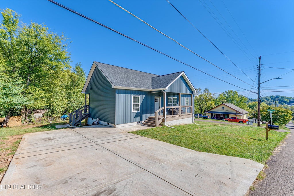 Photo of 4143 Apex Drive, Knoxville, TN 37919 (MLS # 1358912)