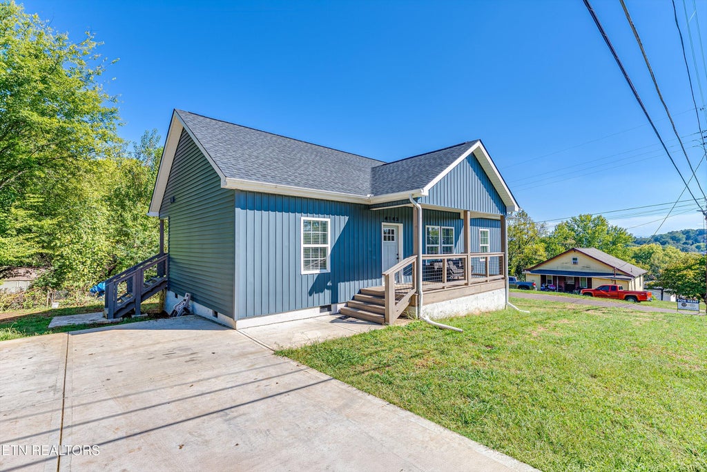 Photo of 4143 Apex Drive, Knoxville, TN 37919 (MLS # 1358912)