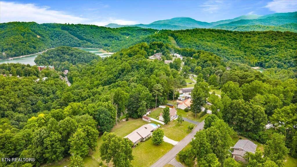 Photo of 168 Lakemont Lane, Caryville, TN 37714 (MLS # 1345709)
