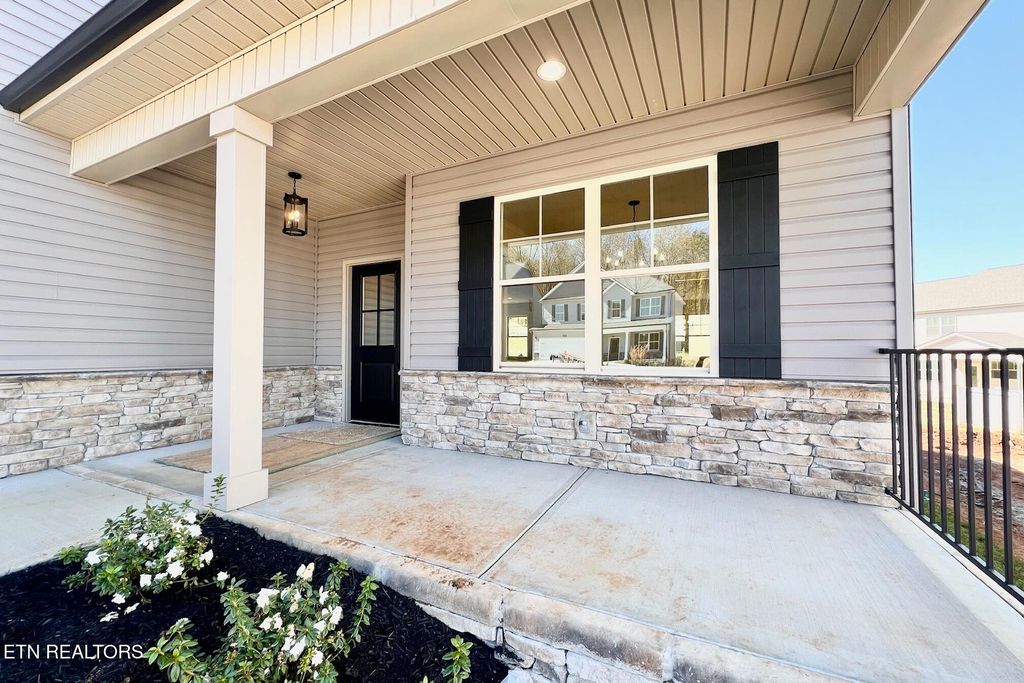 Photo of 1201 Madison Oaks Rd, Knoxville, TN 37924 (MLS # 1320644)