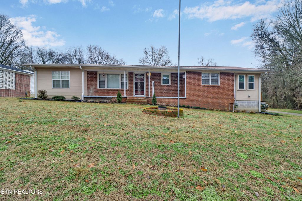 Photo of 7728 Old Washington Hwy, Dayton, TN 37321 (MLS # 1328715)
