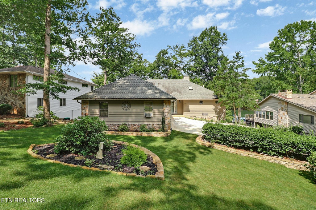 Photo of 171 Meadowview Drive, Fairfield Glade, TN 38558 (MLS # 1348794)