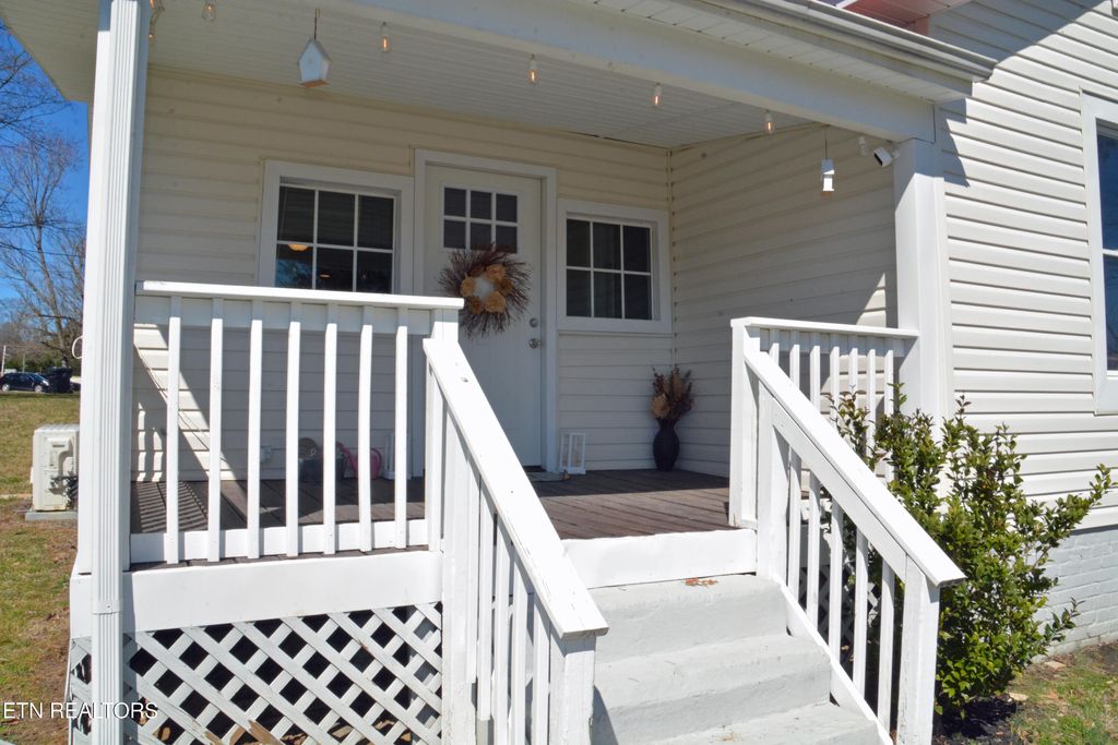 Photo of 4217 Alma Ave, Knoxville, TN 37914 (MLS # 1330698)