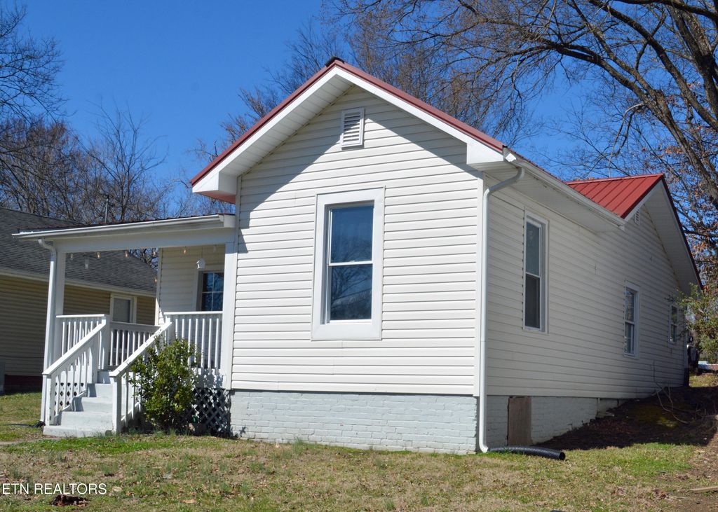 Photo of 4217 Alma Ave, Knoxville, TN 37914 (MLS # 1330698)