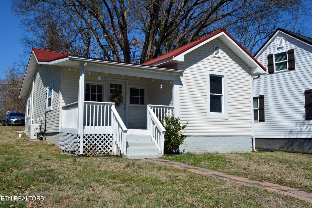 Photo of 4217 Alma Ave, Knoxville, TN 37914 (MLS # 1330698)