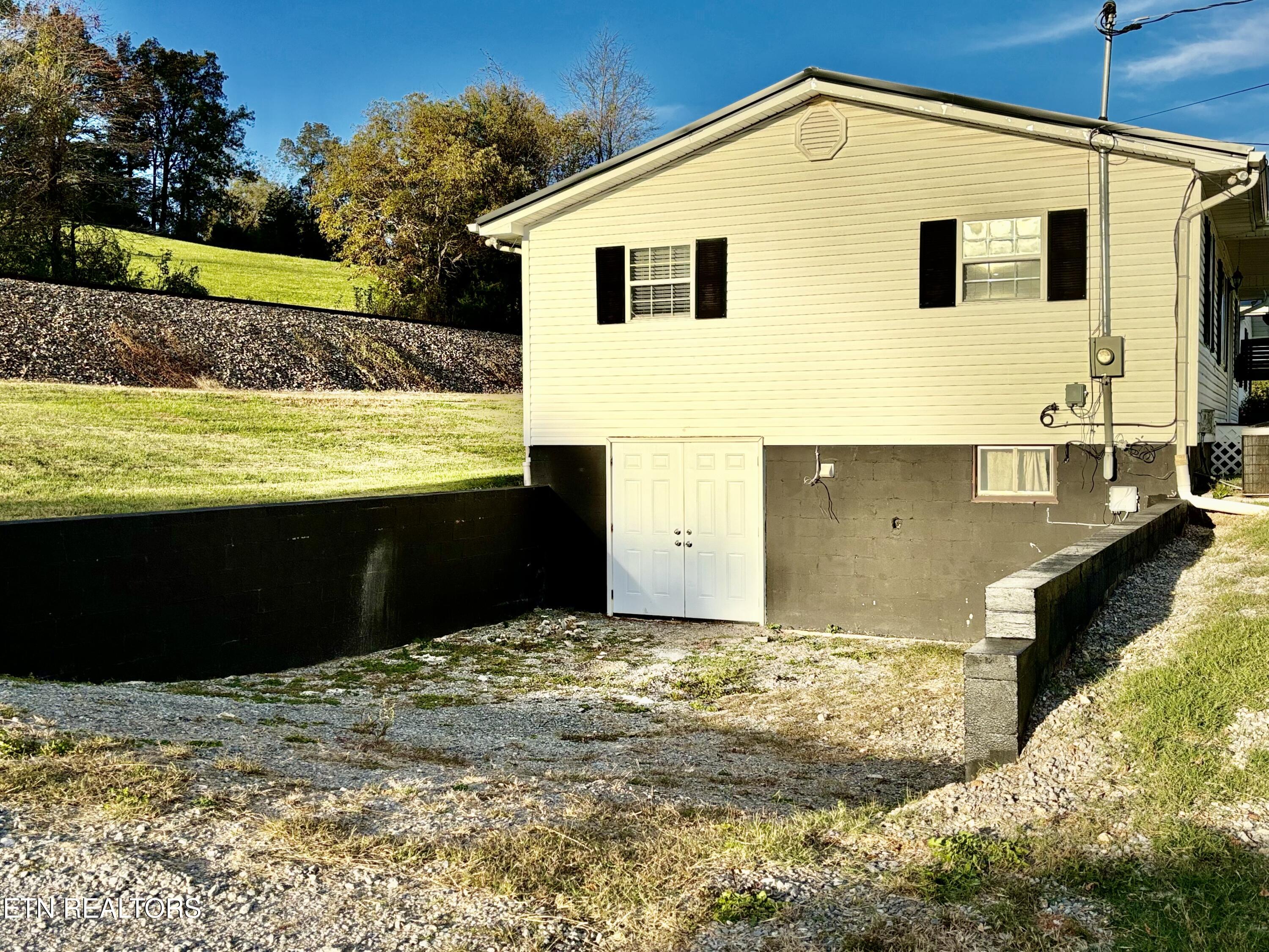 11276 Highway 131
