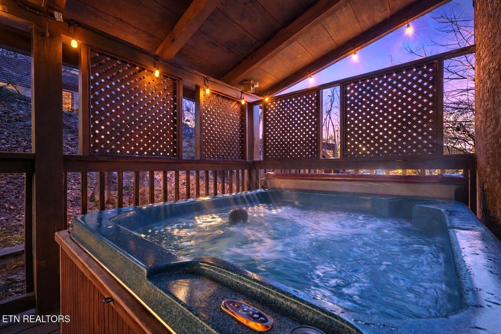 Photo of 952 Iron Mountain Rd, Sevierville, TN 37863 (MLS # 1327520)