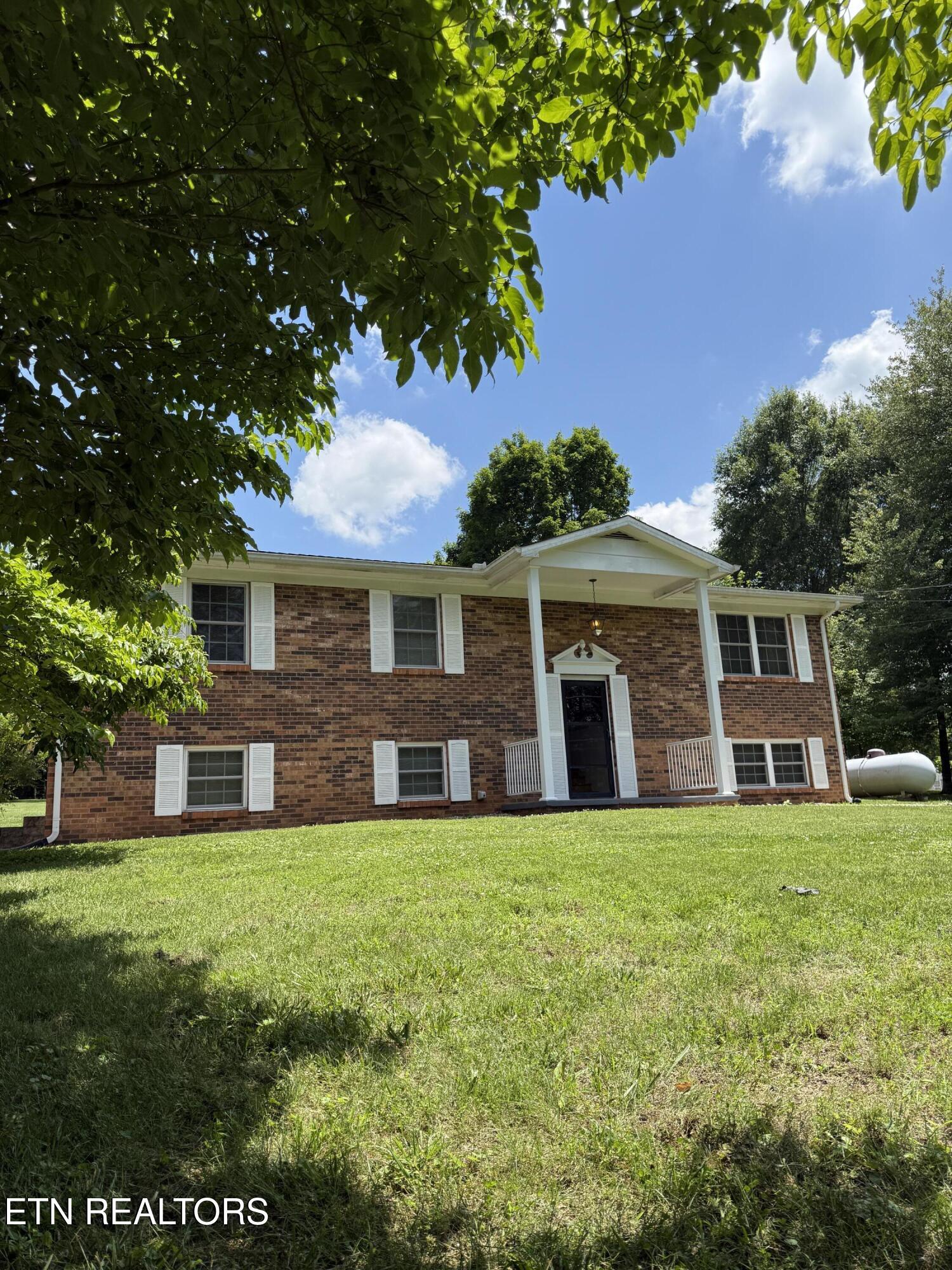 4544 N Wildwood Rd