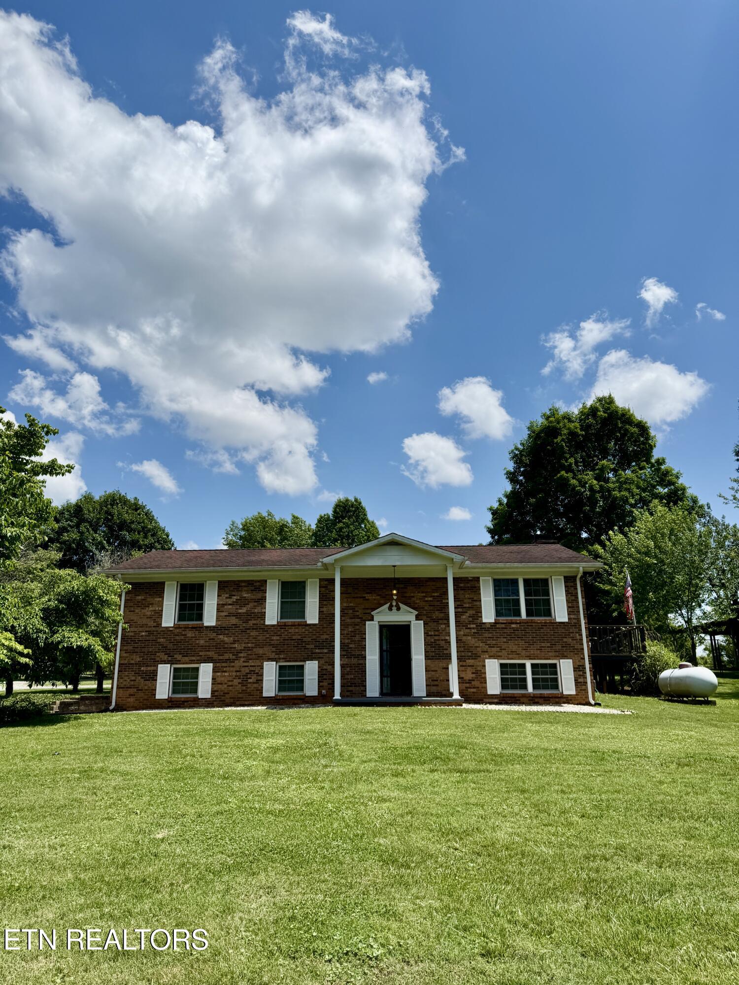 4544 N Wildwood Rd