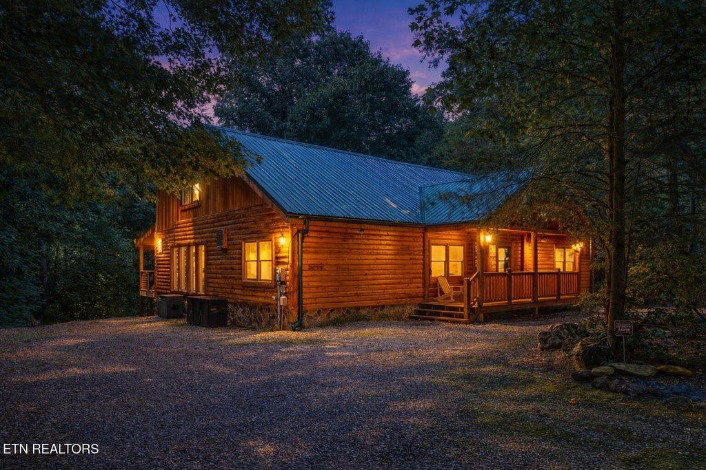 Photo of 225 Amet Way, Cosby, TN 37722 (MLS # 1358032)