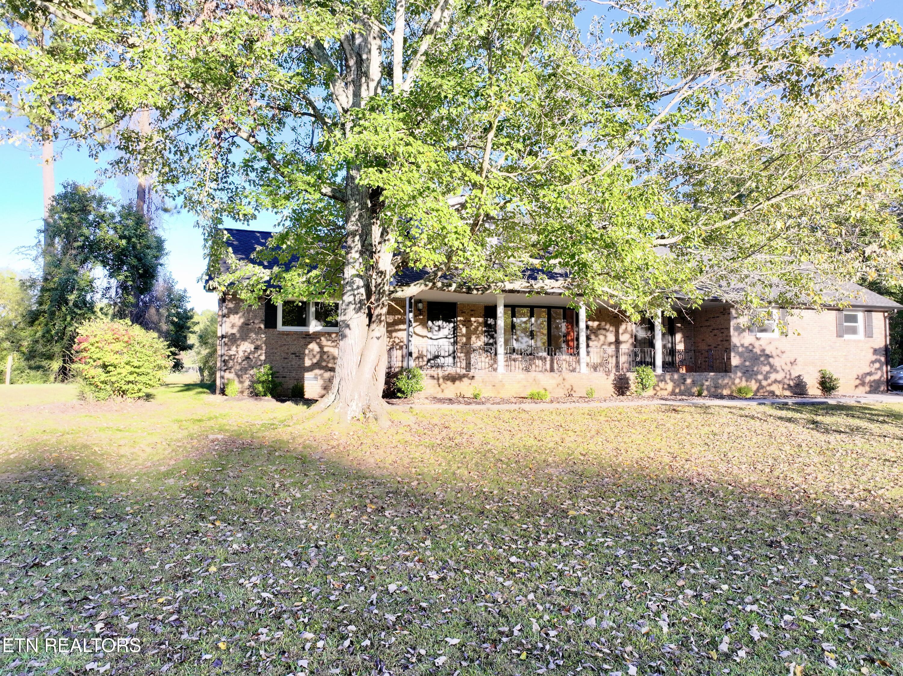 2158 Williamsburg Circle