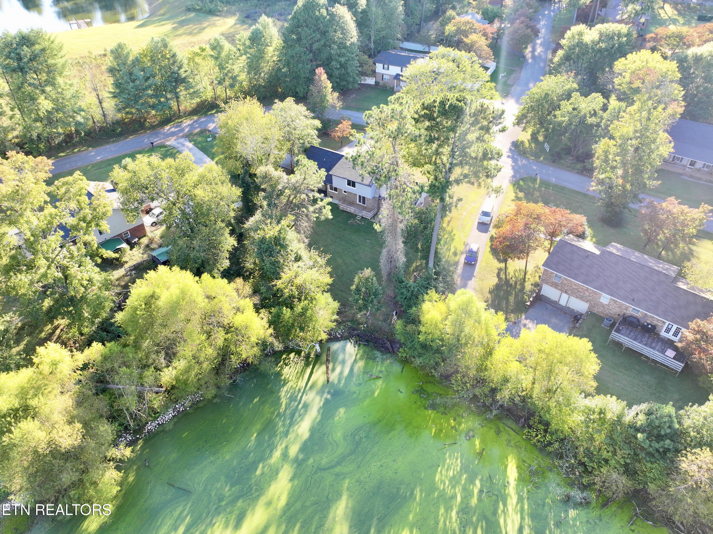 2158 Williamsburg Circle