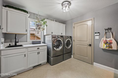 Tiny photo for 130 Timber Circle, Lenoir City, TN 37772 (MLS # 1337144)