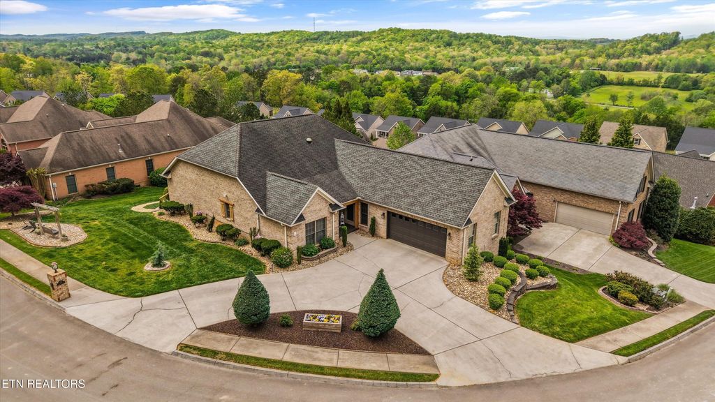 Photo of 130 Timber Circle, Lenoir City, TN 37772 (MLS # 1337144)