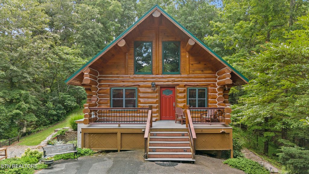 Photo of 613 N Shiloh Rd, Seymour, TN 37865 (MLS # 1304543)