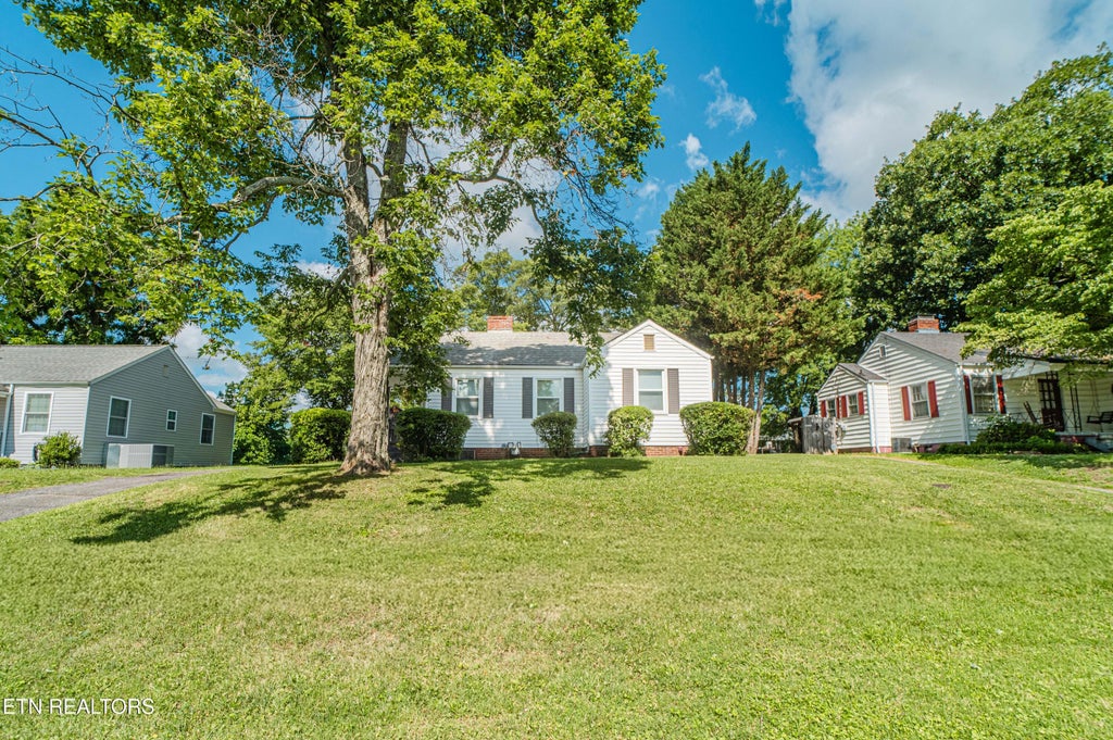 Photo of 1751 N Wright Rd, Alcoa, TN 37701 (MLS # 1345607)
