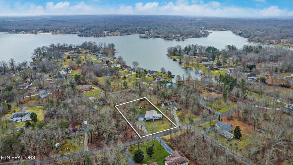 Photo of 8217 Cherokee Tr, Crossville, TN 38572 (MLS # 1330072)