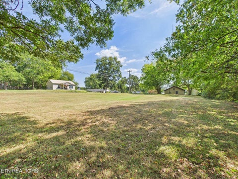 Tiny photo for 210 Fisher St, Athens, TN 37303 (MLS # 1355970)