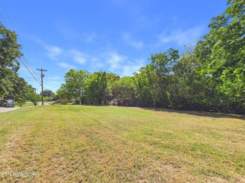 Tiny photo for 210 Fisher St, Athens, TN 37303 (MLS # 1355970)