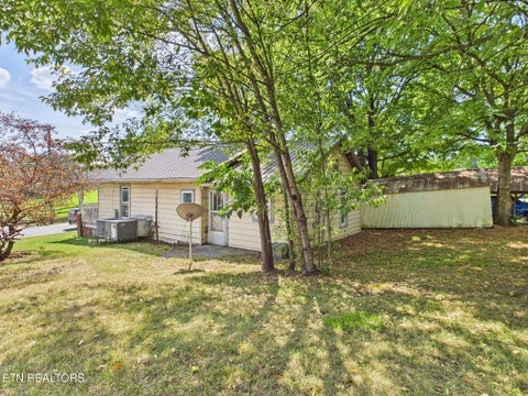 Tiny photo for 210 Fisher St, Athens, TN 37303 (MLS # 1355970)