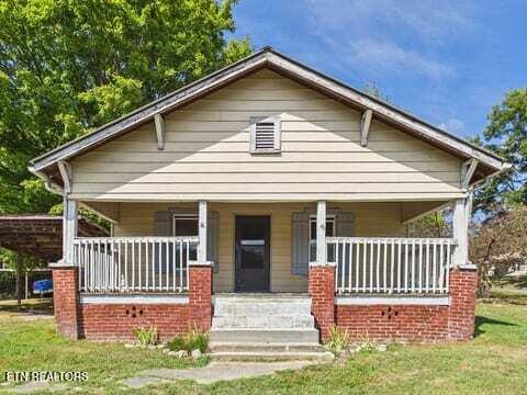 Photo of 210 Fisher St, Athens, TN 37303 (MLS # 1355970)
