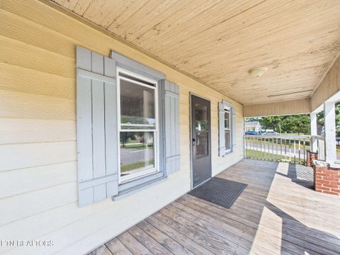 Tiny photo for 210 Fisher St, Athens, TN 37303 (MLS # 1355970)