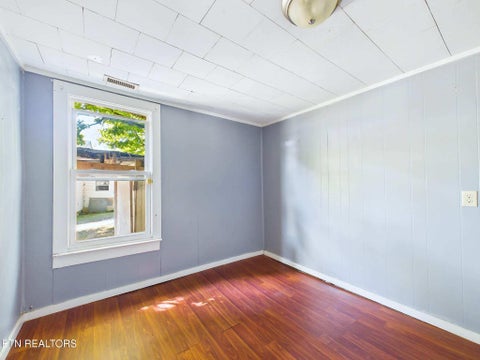 Tiny photo for 210 Fisher St, Athens, TN 37303 (MLS # 1355970)