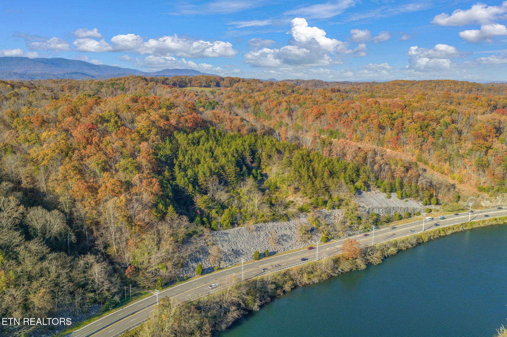 S Charles Seivers Blvd