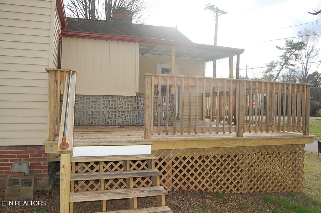 Photo of 1719 Mcclung Ave, Knoxville, TN 37920 (MLS # 1327341)