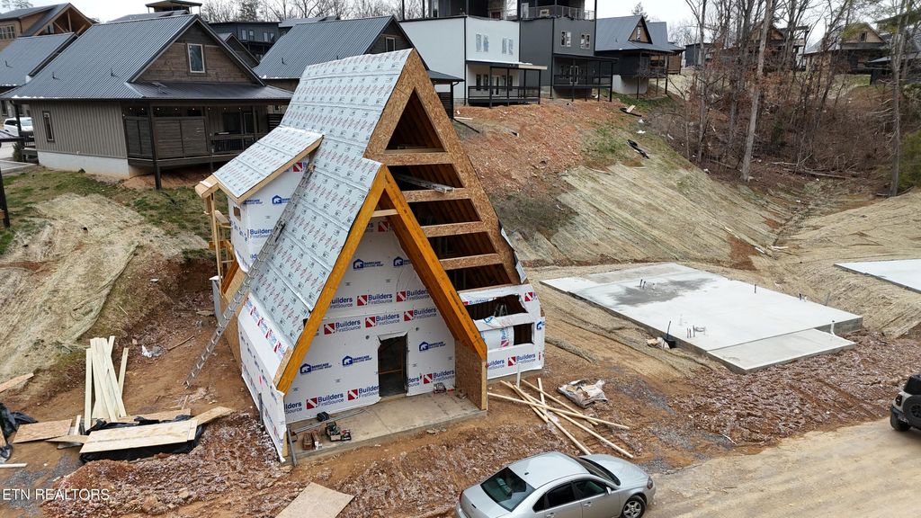 Photo of 611 Longbow Way, Pigeon Forge, TN 37863 (MLS # 1330398)