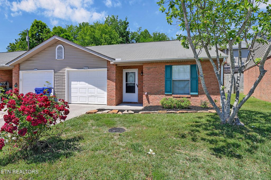 Photo of 8059 Intervale Way, Powell, TN 37849 (MLS # 1340892)