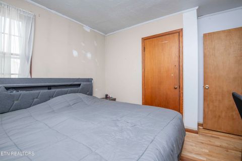 Tiny photo for 2401 Chillicothe St, Knoxville, TN 37921 (MLS # 1344072)