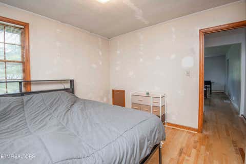 Tiny photo for 2401 Chillicothe St, Knoxville, TN 37921 (MLS # 1344072)