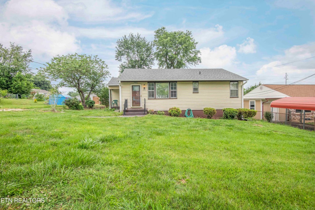Photo of 2401 Chillicothe St, Knoxville, TN 37921 (MLS # 1344072)