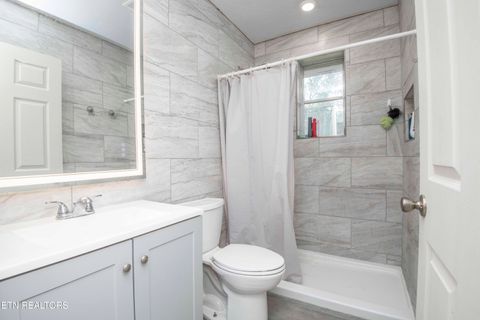 Tiny photo for 2401 Chillicothe St, Knoxville, TN 37921 (MLS # 1344072)