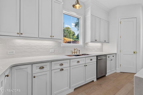 Tiny photo for 1214 Valley Ave, Knoxville, TN 37920 (MLS # 1354607)