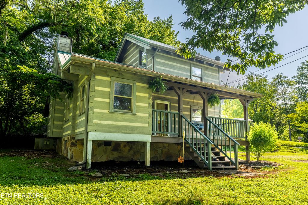 Photo of 111 Potleg Hill Rd, Townsend, TN 37882 (MLS # 1305936)