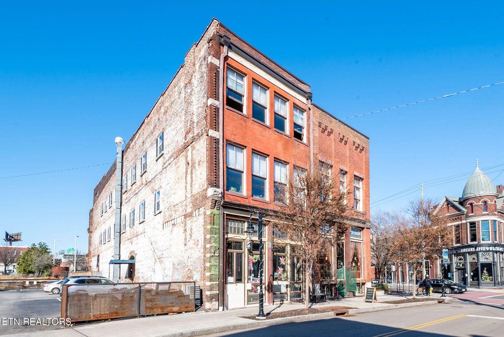 Photo of 105 W Jackson Ave #1, Knoxville, TN 37902 (MLS # 1290273)