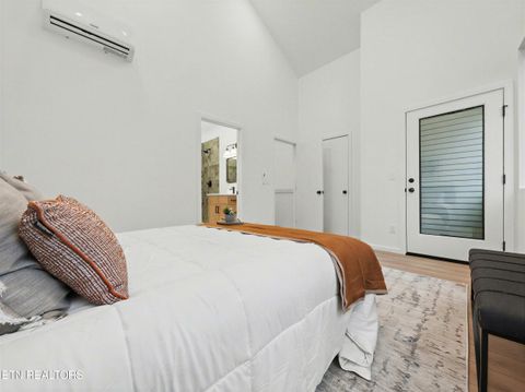 Tiny photo for 2608 Sevier Ave #103, Knoxville, TN 37920 (MLS # 1329166)