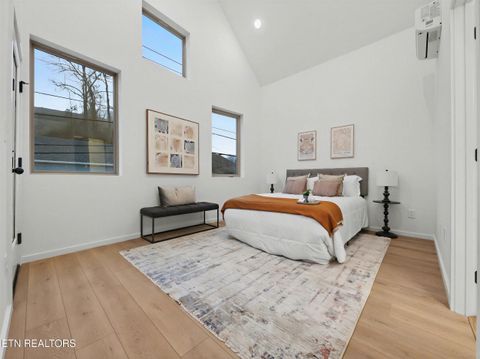 Tiny photo for 2608 Sevier Ave #103, Knoxville, TN 37920 (MLS # 1329166)