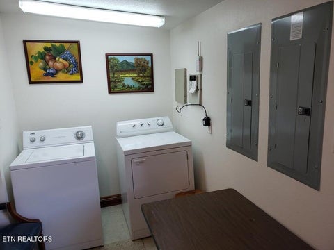 Tiny photo for 311 S Main St, Rocky Top, TN 37769 (MLS # 1321026)