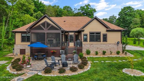 Tiny photo for 155 E Shore Drive, Rockwood, TN 37854 (MLS # 1342678)