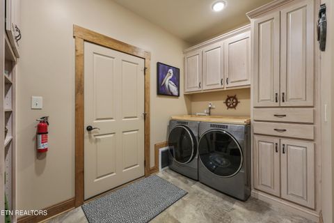 Tiny photo for 155 E Shore Drive, Rockwood, TN 37854 (MLS # 1342678)