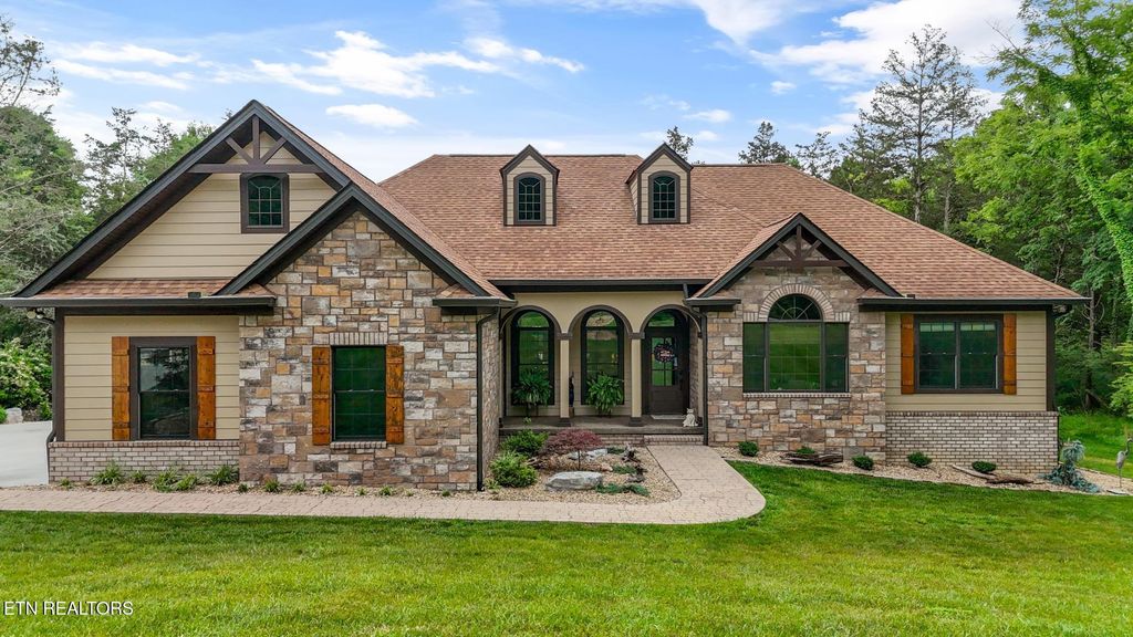 Photo of 155 E Shore Drive, Rockwood, TN 37854 (MLS # 1342678)