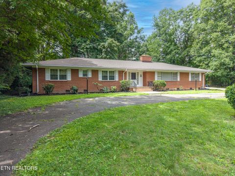 Photo of 1403 Wilkinson Pike, Maryville, TN 37803 (MLS # 1346173)