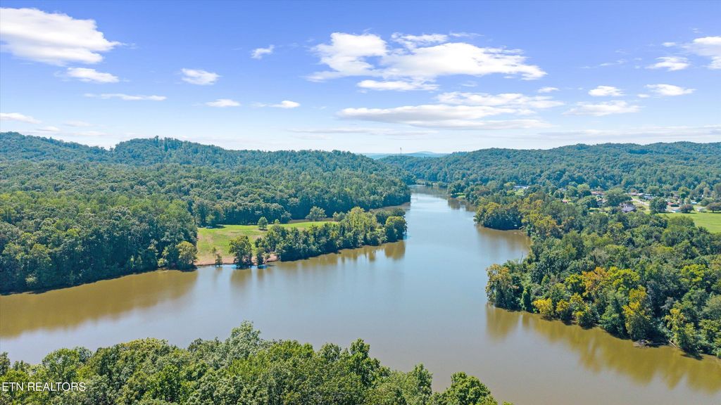 Photo of Roane State Hwy, Harriman, TN 37748 (MLS # 1314383)