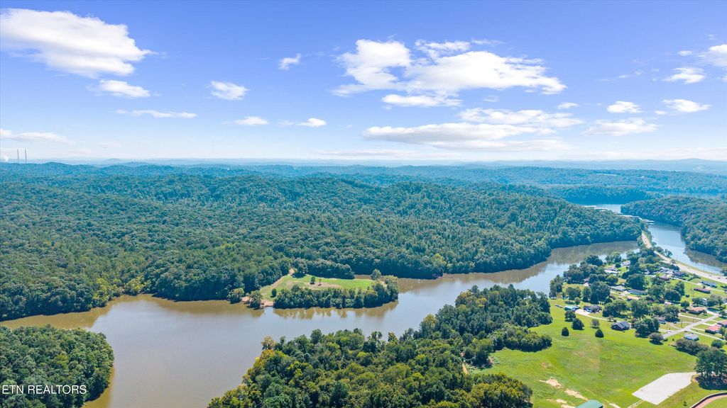 Photo of Roane State Hwy, Harriman, TN 37748 (MLS # 1314383)