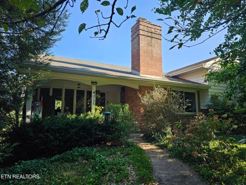 Photo of 2135 Maplewood Drive, Knoxville, TN 37920 (MLS # 1355674)